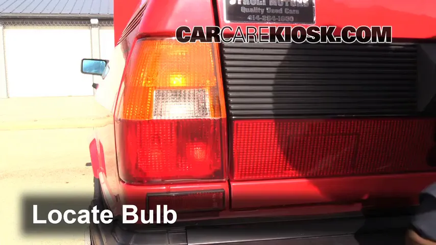 1984 Audi Coupe 2.2L 5 Cyl. Luces Luz trasera (reemplazar foco)